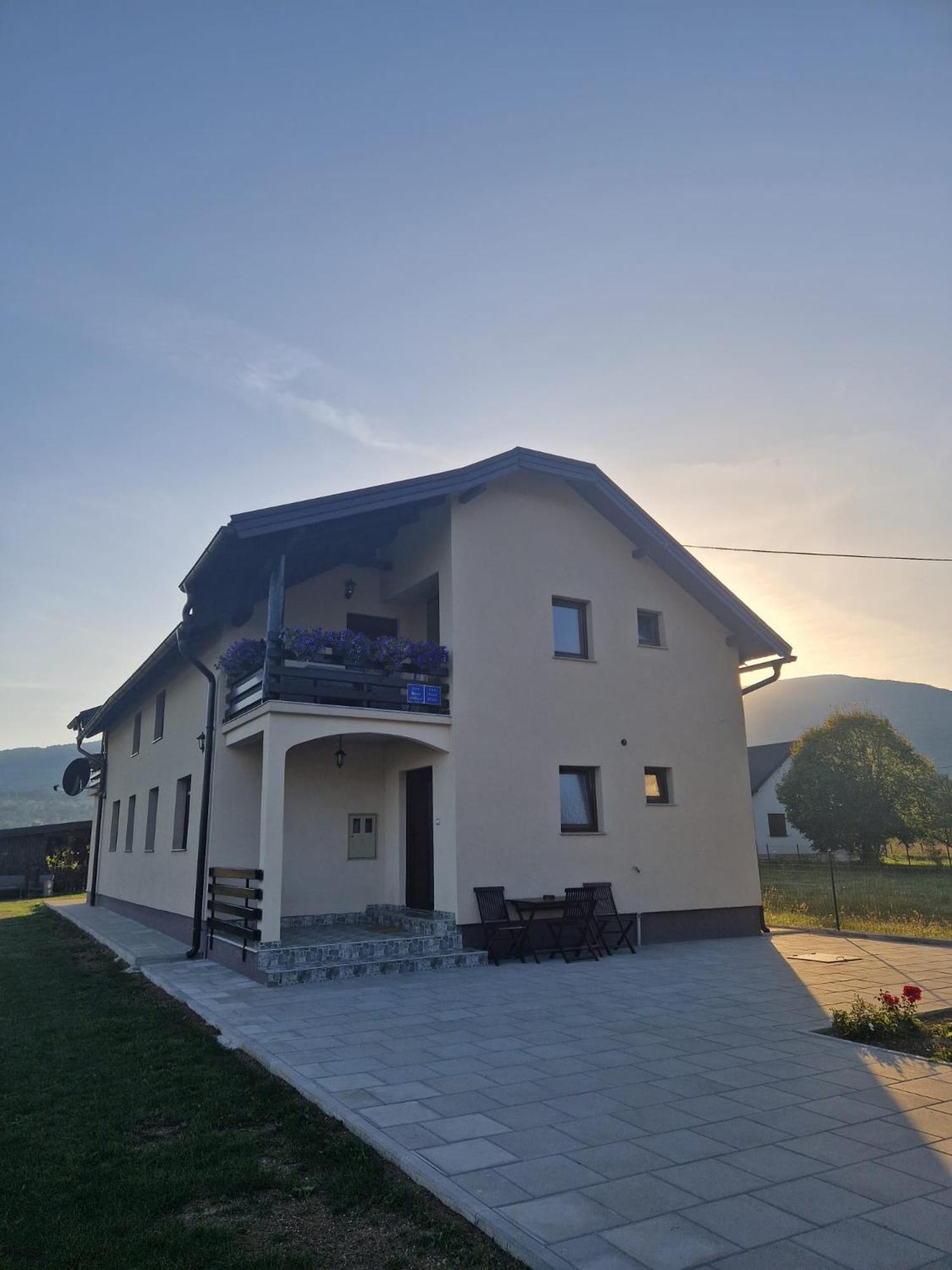 House Boketto Hotel Korenica Buitenkant foto